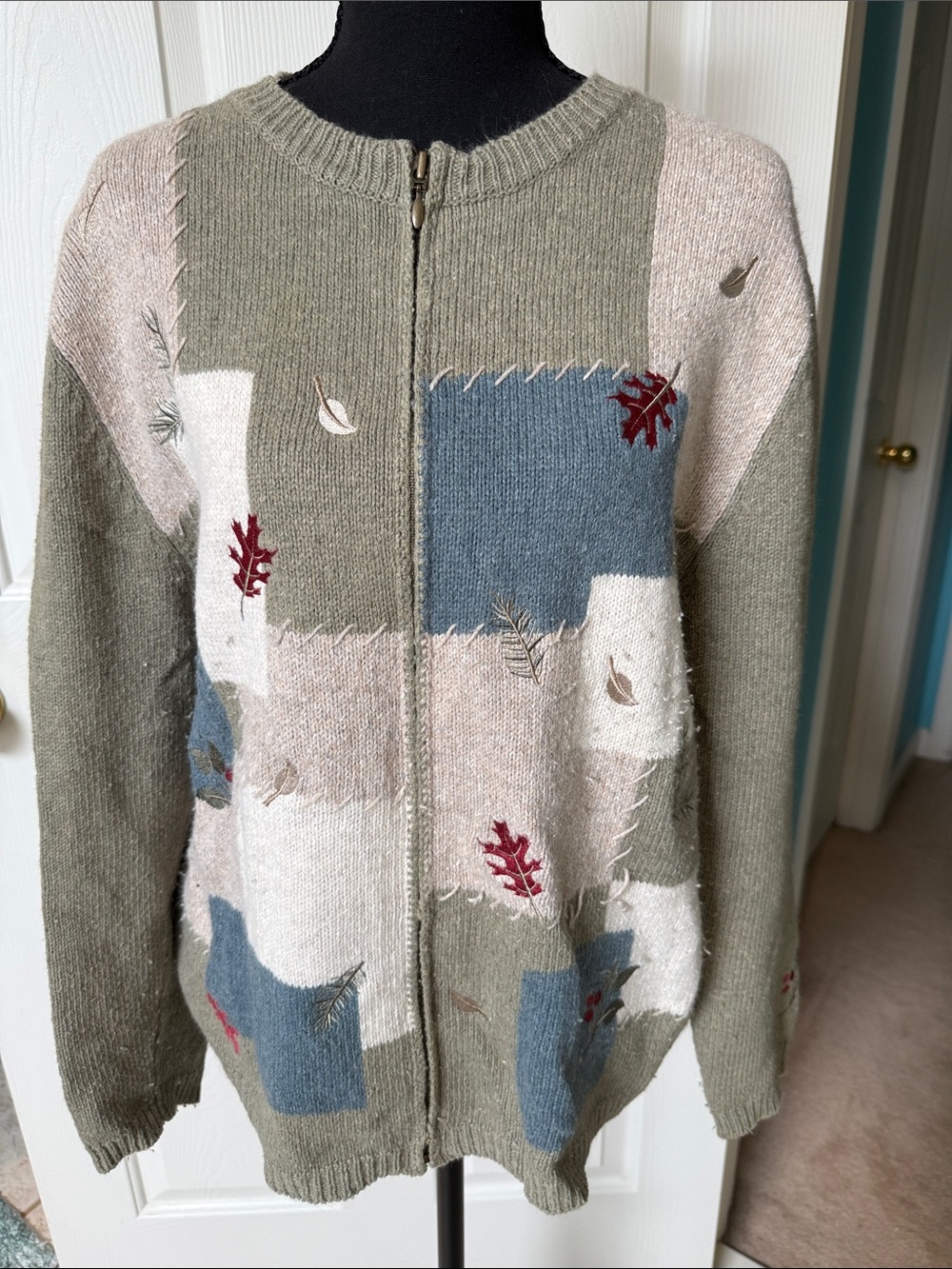 🍁Vintage Y2K Olive Green Patchwork Zip Cardigan with Embroidered Fall Leaves 🍁